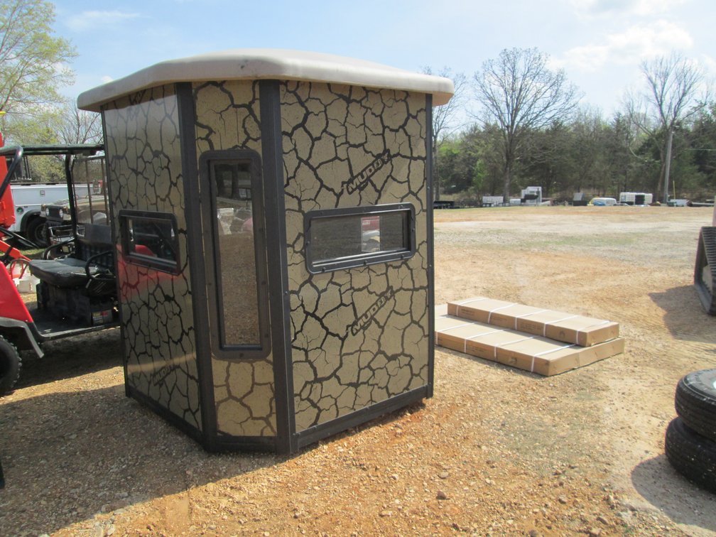 Unused Muddy Bull Blind  6'X6"x6.5" Hunting Blind w/10' Tower INV# 44108