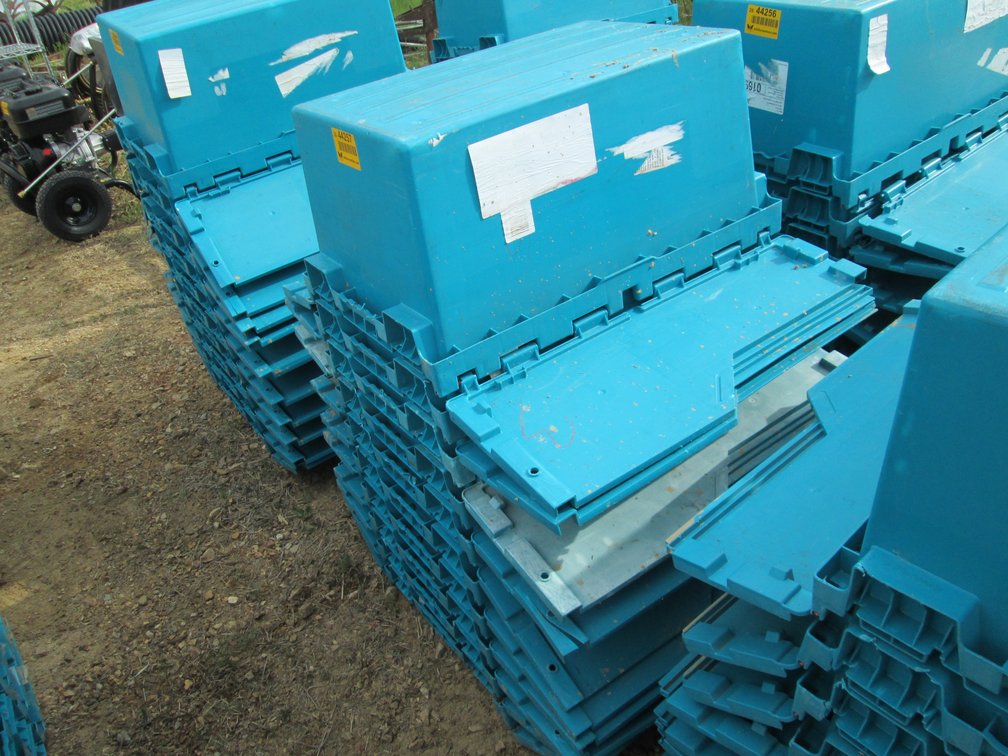 Lot of (10) Unused 24"x15" Storage Totes INV# 44257