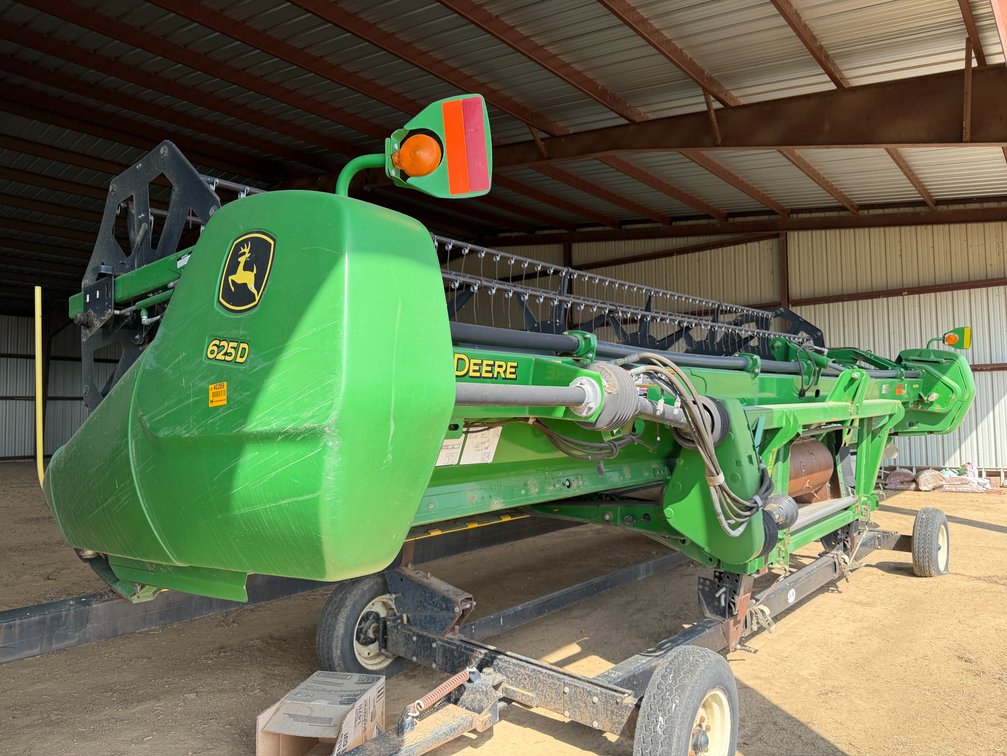 2014 John Deere 625D Draper Header