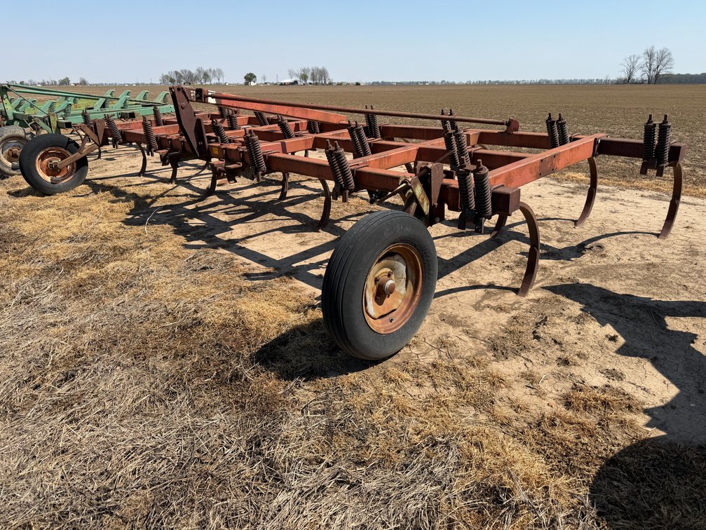 20' Chisel Plow