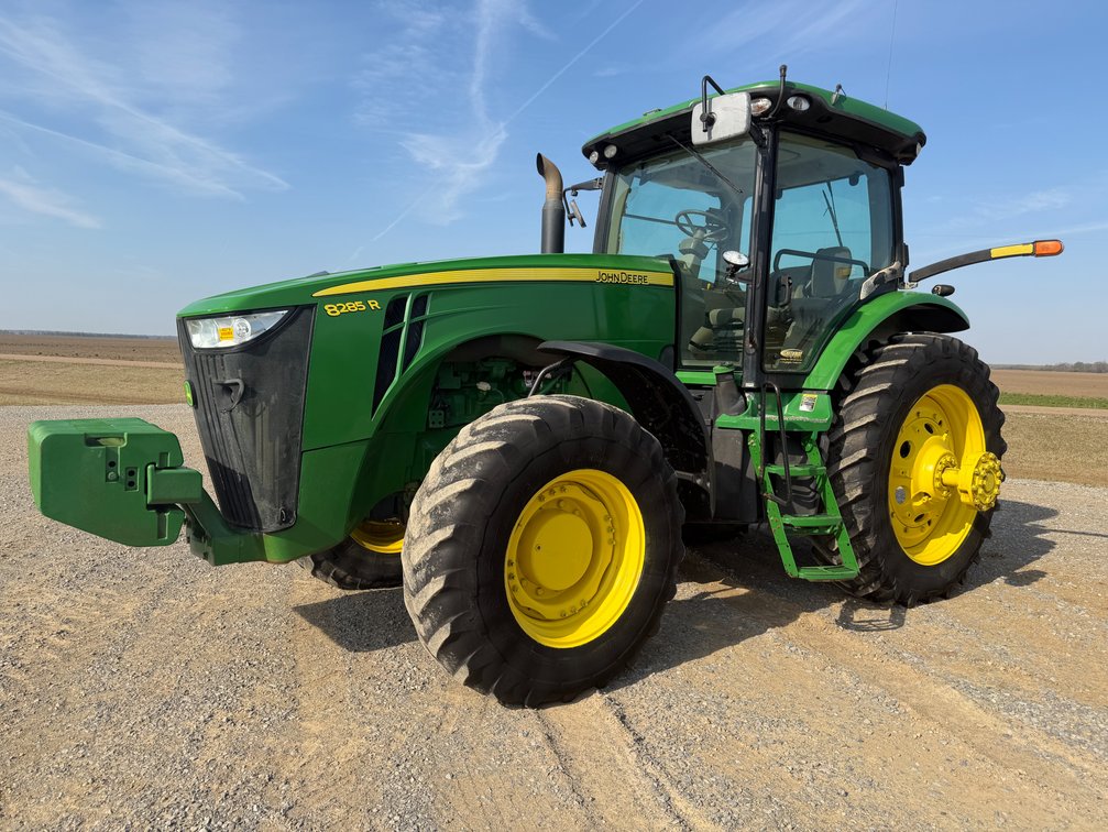 2011 John Deere 8285R MFWD Tractor