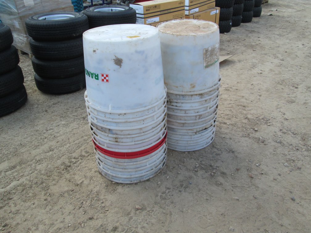 Lot of Mineral Tubs INV# 44653