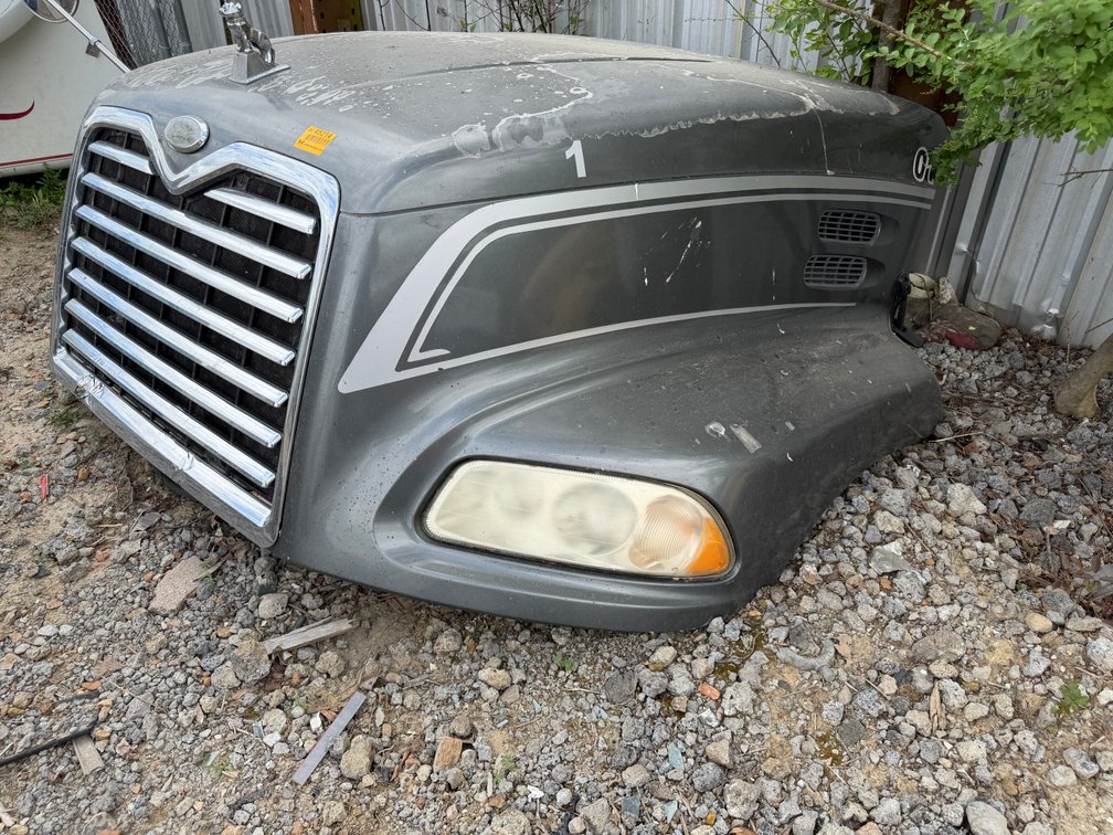 2000-2008 Mack Vision Truck Hood