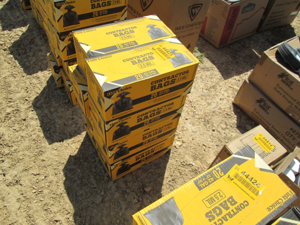 Lot of (8) Contractor Bags INV# 44425