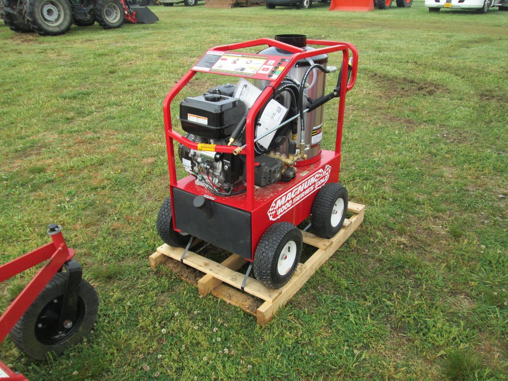 Unused Magnum 4000 Series  Hot Water Pressure Washer 261402  INV# 46564