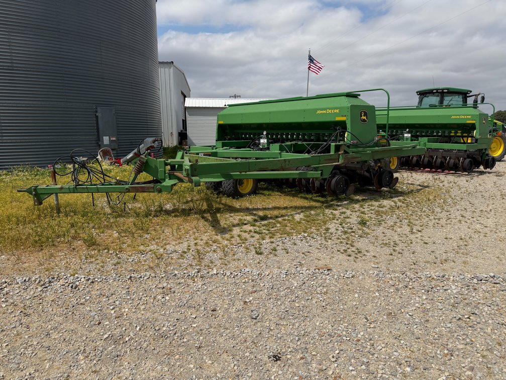 John Deere Tandem 1590 14'  Grain Drill w/ Houck 750 Swing Hitch