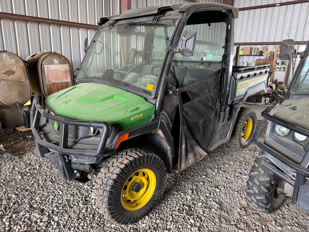 2025 John Deere 875M Gator 4x4  XUV VIN: 1M0875MAHSM010306 *SALE PENDING APPROVAL BY JDF