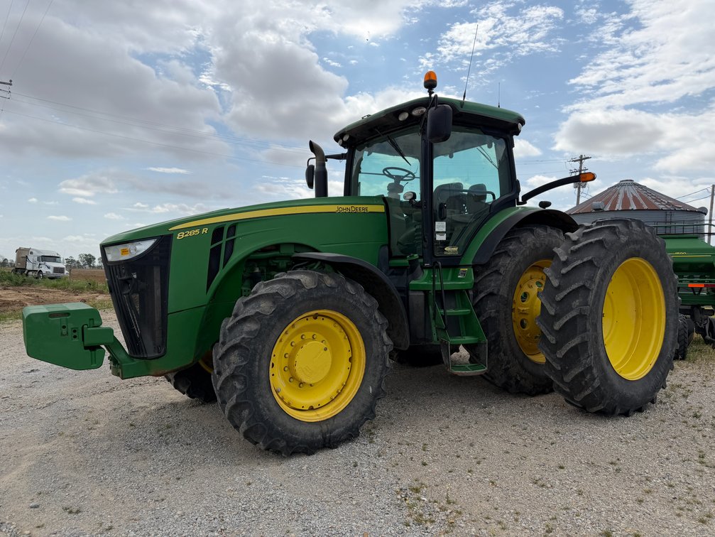 2012 John Deere 8285R MFWD Tractor