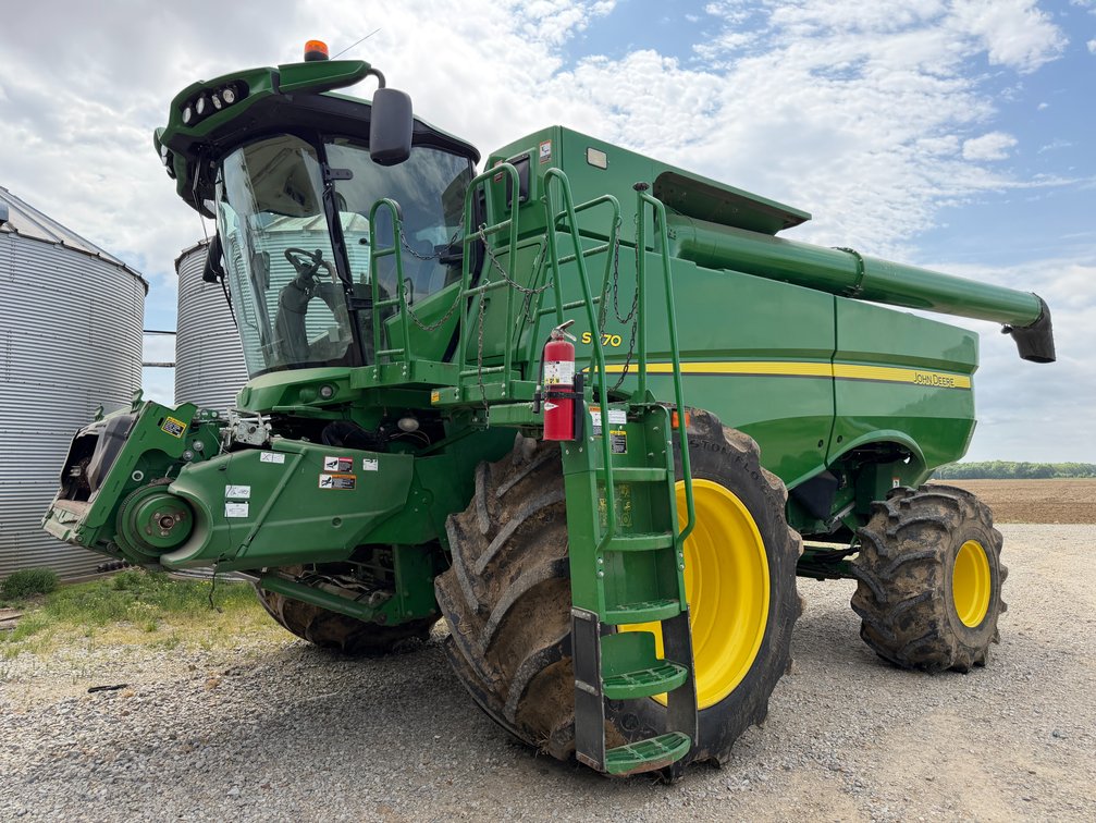 2018 John Deere S770  Combine