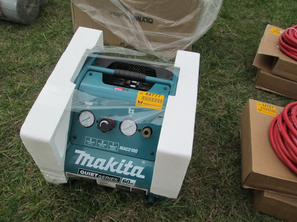 Unused Makita 90psi Air Compressor INV# 44777