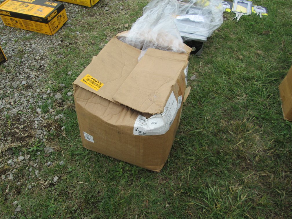 Unused Box of Oil Absorbant Pads INV# 44935
