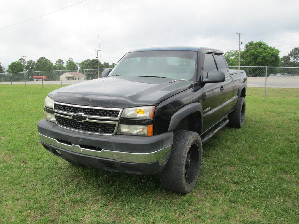 2006 Chevrolet  2500 4x4 Pickup 1GCHK29G06E205032  INV# 46632