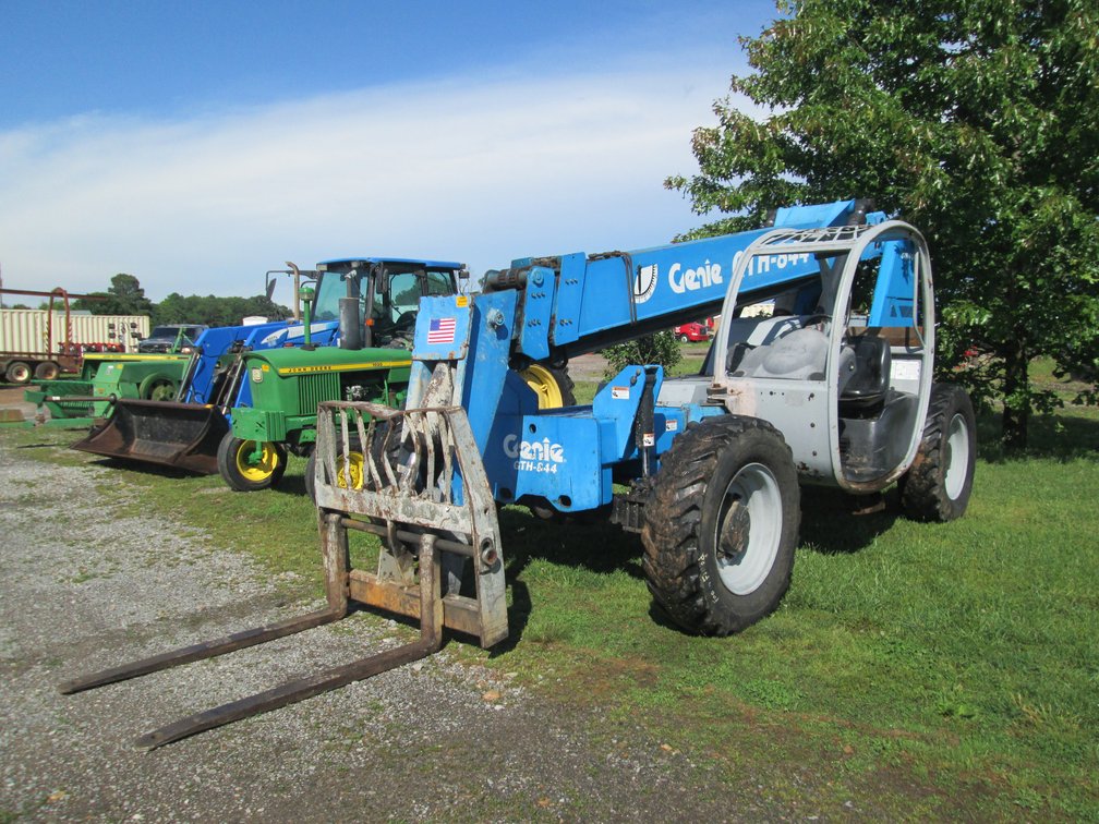 Genie GTH-844 4x4 44' reach Telescopic Forklift GTH0807A11318  INV# 46683
