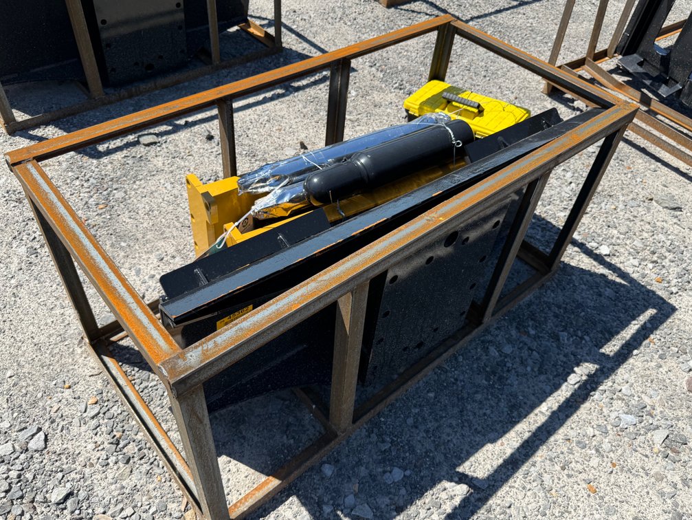 Unused AGT PD680 Hydraulic Hammer  PD680PZ26020502A INV# 45362