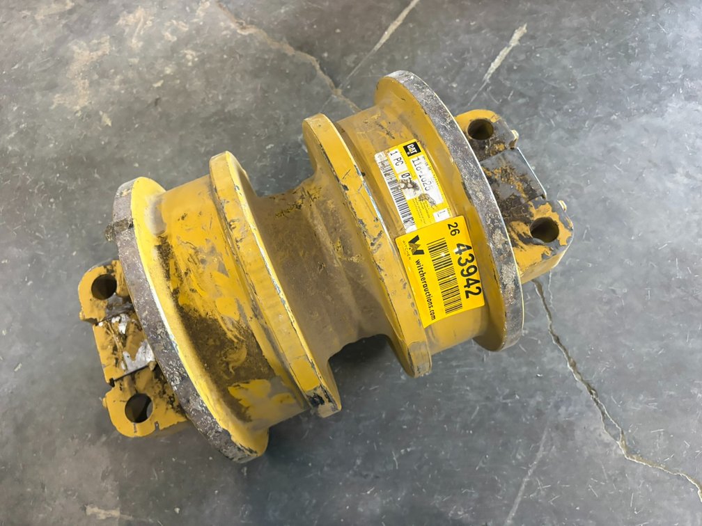 Unused Caterpillar D7 Undercarriage Roller