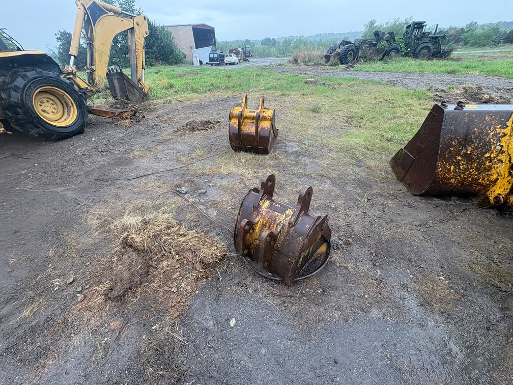 John Deere AT192015 24" Bucket