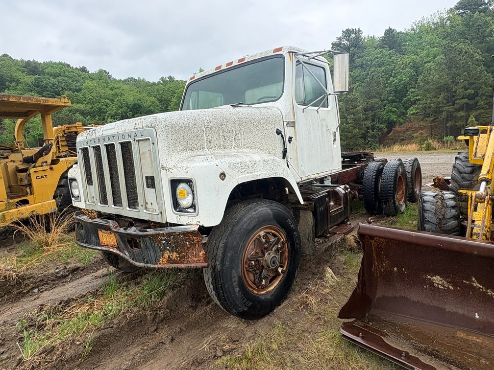 INOP 1979 International  F-2554  T/A Single Cab Truck Tractor CF255JHA29827