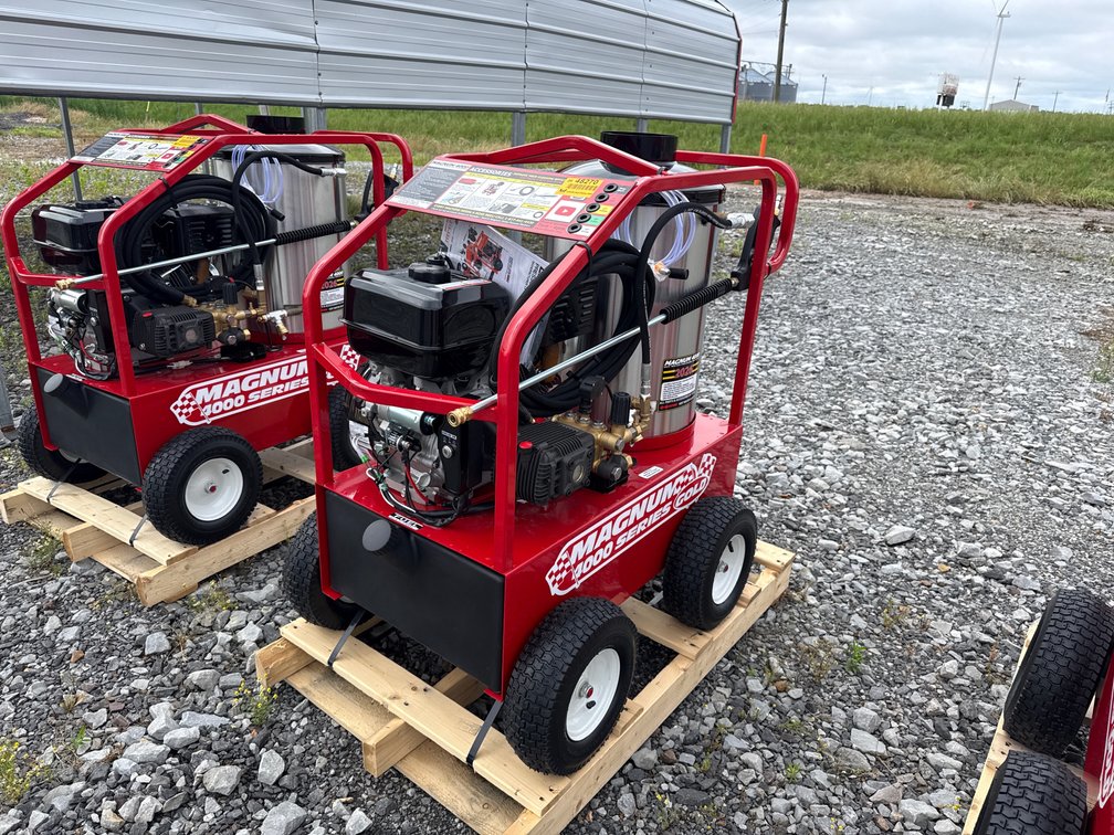 Unused Magnum 4000 Hot Water Pressure Washer 262097 INV# 48270