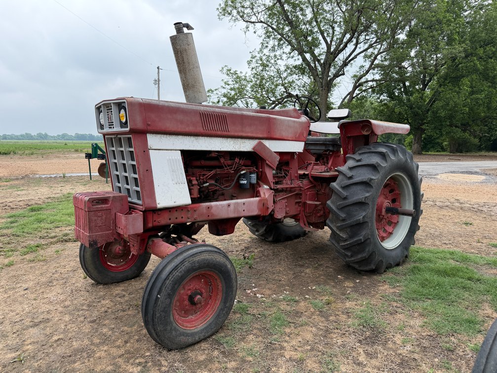 **1971 International 966 Tractor INV# 48755