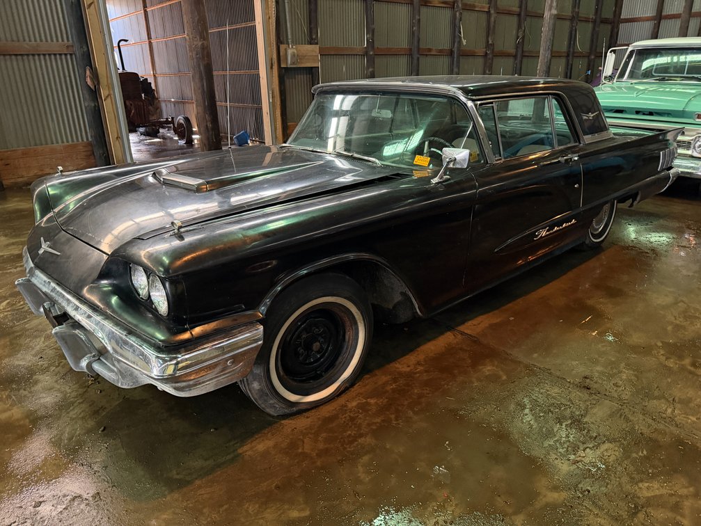 INOP 1960 Ford Thunderbird Sedan VIN: 0Y71Y165173