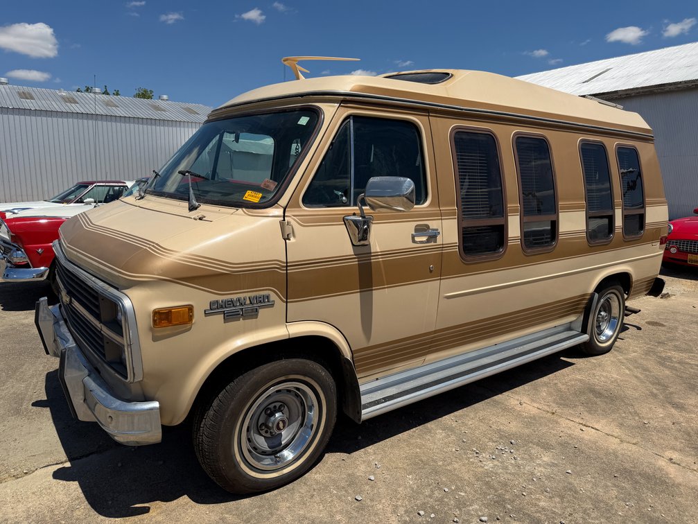 1984 Chevrolet  G Series  Passenger Van VIN: 1GBEG25H3E7199740