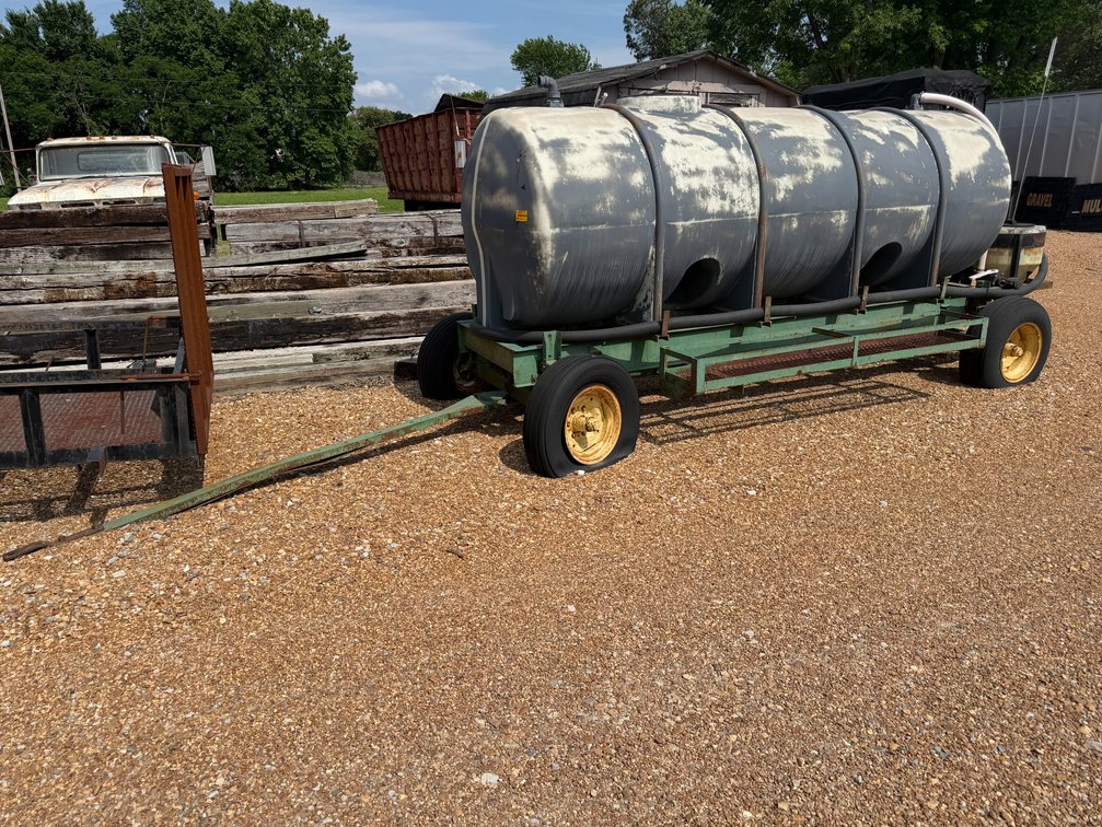 1000gal Water Wagon w/Pump