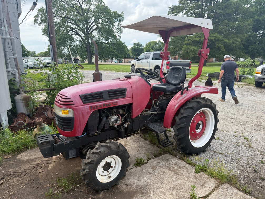 2006 Farm Pro 2420 4x4 Tractor