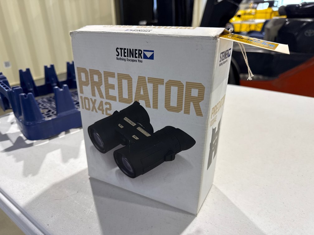 Steiner Predator 10x42 Binoculars INV#47197