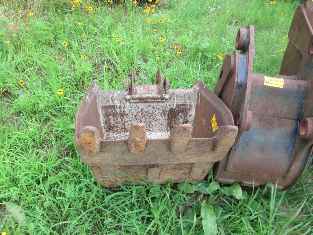 23" Excavator Bucket INV#50739