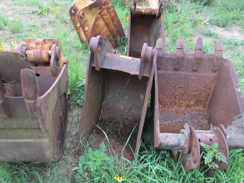 Cat 16" Excavator Bucket INV#50740