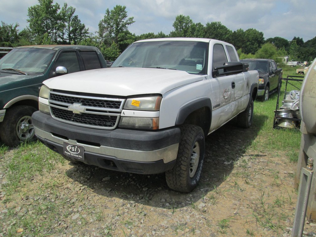 *INOP 2006 Chevrolet 2500hd 4x4 Ext Cab Pickup 1GCHK29U66E272143 INV#45834