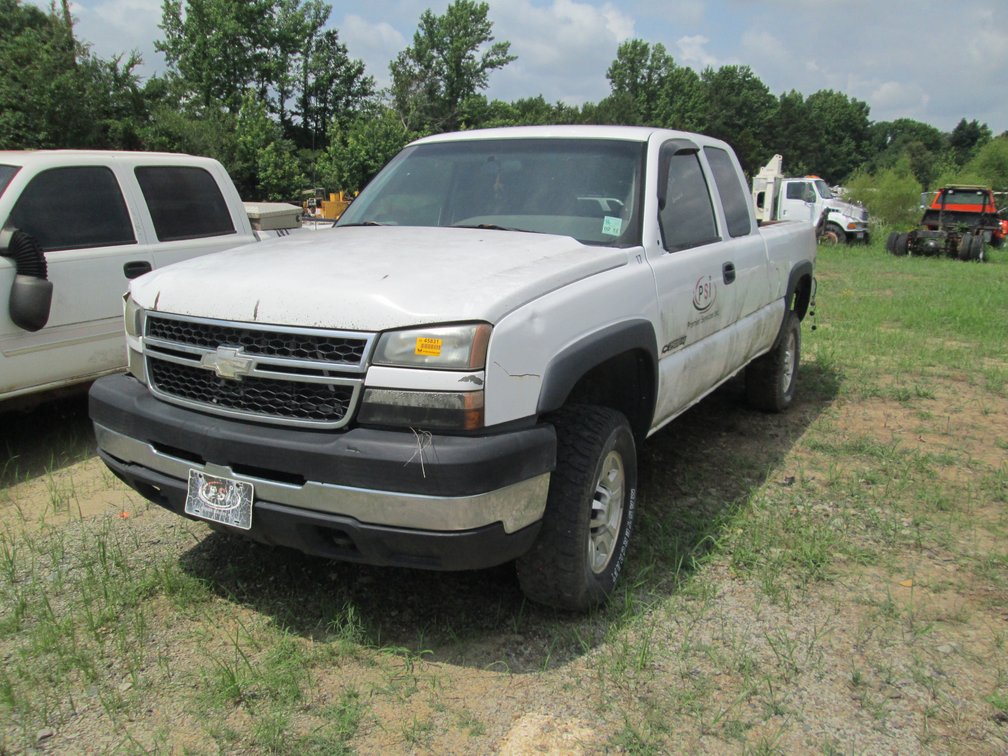 *INOP 2007 Chevrolet 2500hd 4x4 Ext Cab Pickup 1GCHK29U07E180995 INV#45831