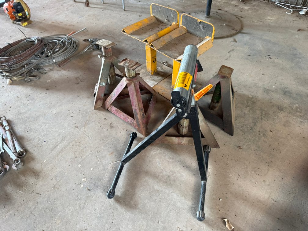 Lot of Shop Stands INV#51017