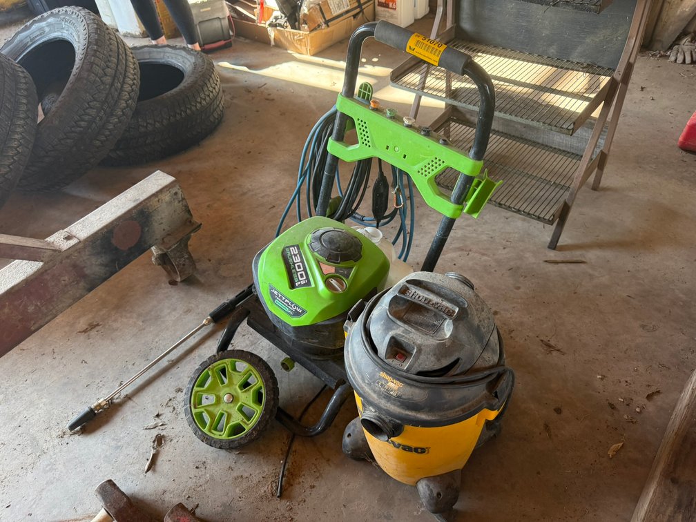 Shop Vac & Jettflow Pressure Washer INV#51070