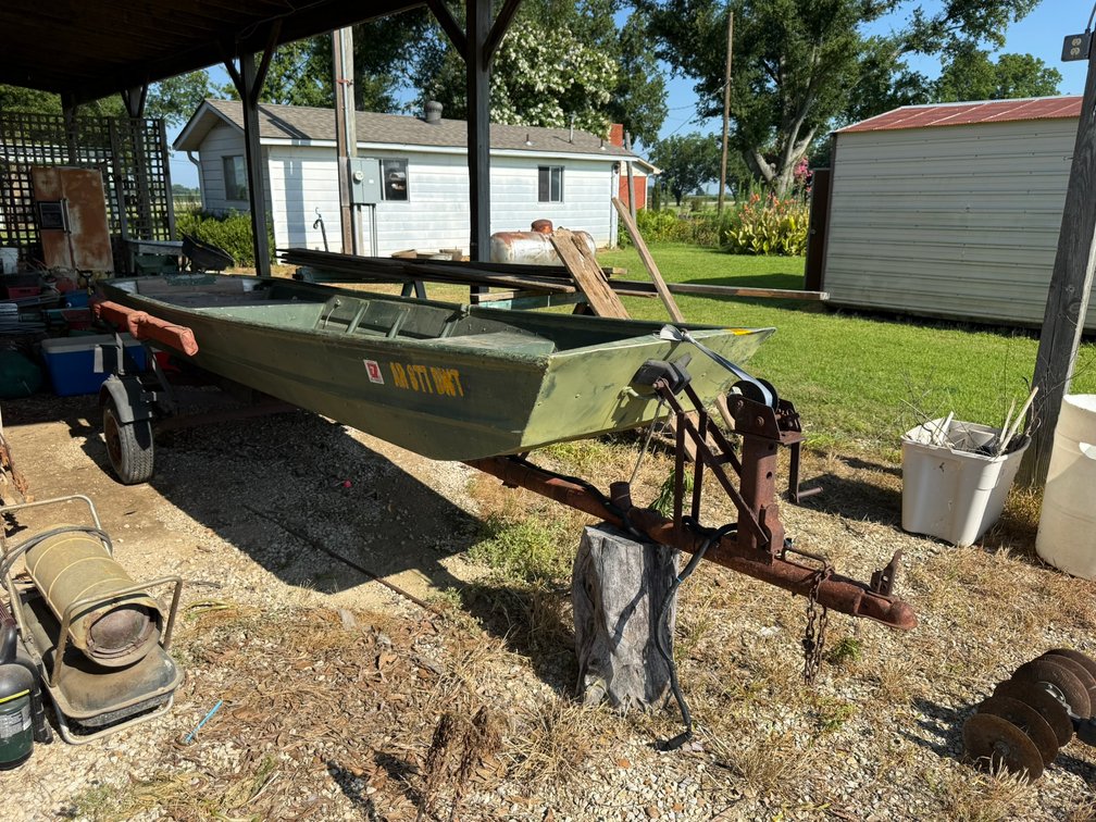 Fishing Boat w/ Trailer INV#51089