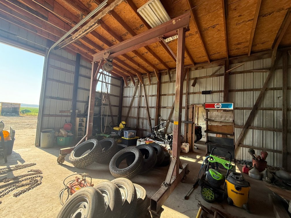 Shop Frame w/ 2 Ton Cyclone Hoist INV#51025