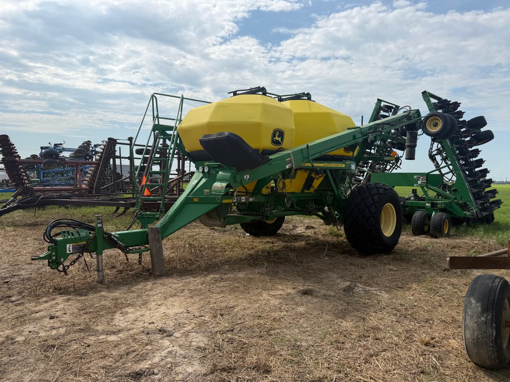 2011 John Deere 1890C 40' 7.5" Air Drill w/ 1910T Seed Cart 1A81910TAAW740216 INV#51913