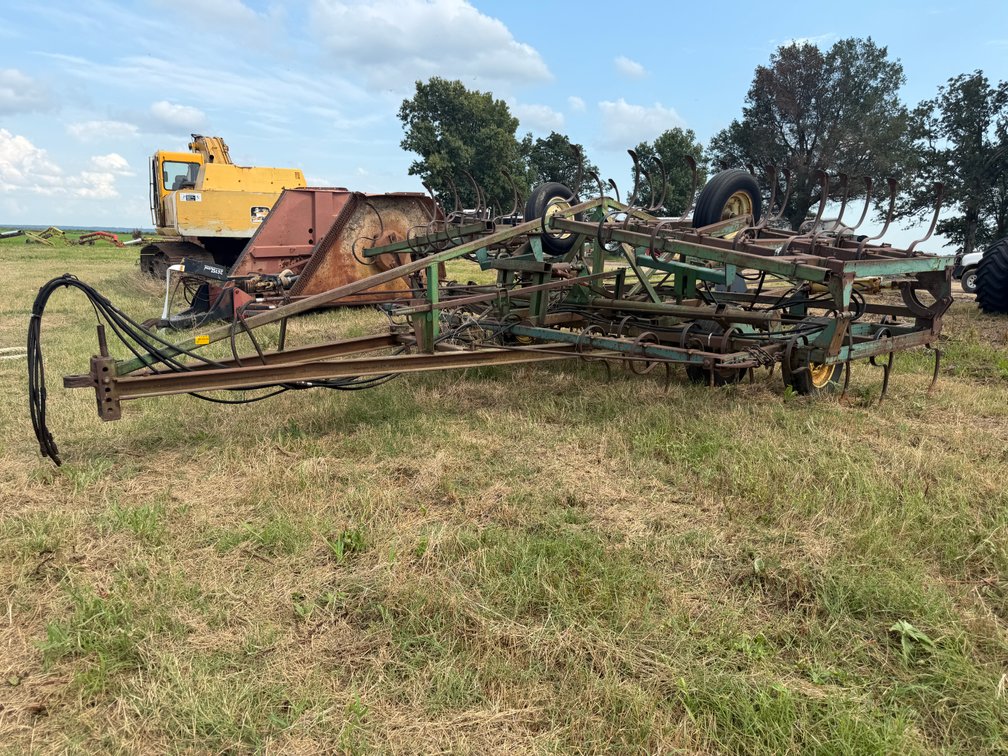 John Deere 1010 30' Field Cultivator INV#51917