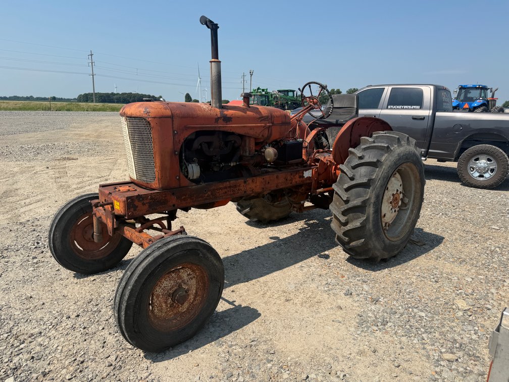 Allis Chalmers Tractor INV#51171