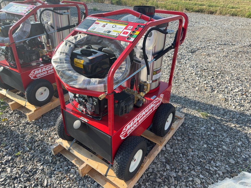 Unused Magnum 4000 Hot Water Pressure Washer 262572 INV#47180