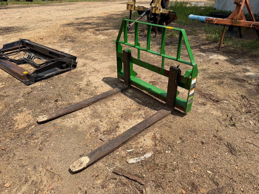 Frontier 4' Pallet Forks 1XFAP12GCL0023066 INV#51962