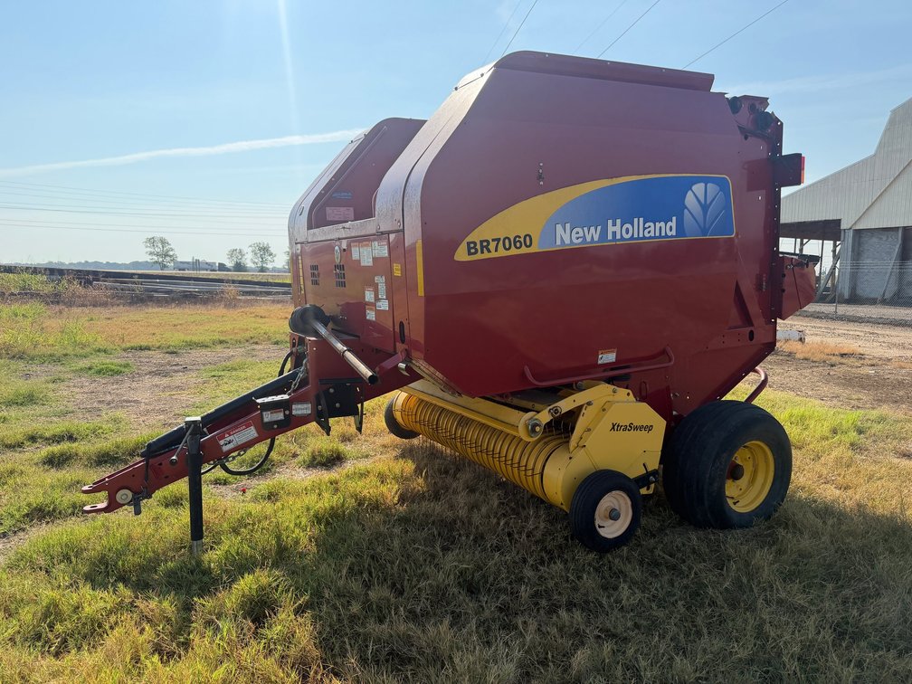 2014 New Holland BR7060 Round Baler YDN180268 INV#54412