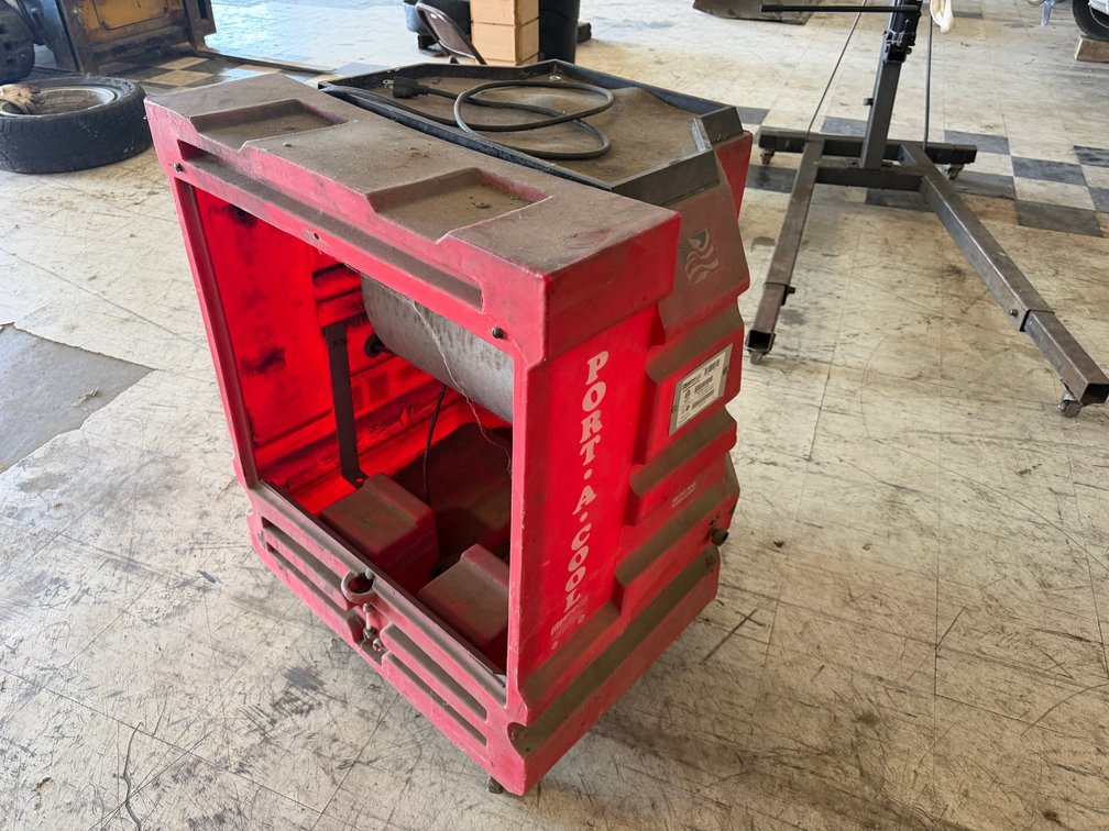 Port-A-Cool Cyclone 3000 25" Portable Evaporative Cooling Unit 429121-15 INV#54436
