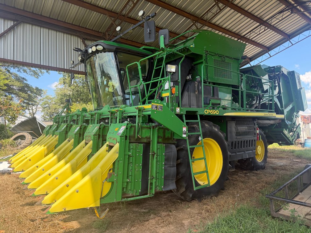 2015 John Deere CP690 6-row Cotton Picker 1N0C690PKF4055177 INV#54427