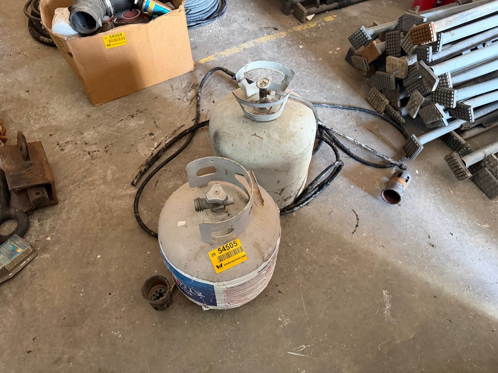 Lot of (2) Propane Tanks w/ Torches INV#54505