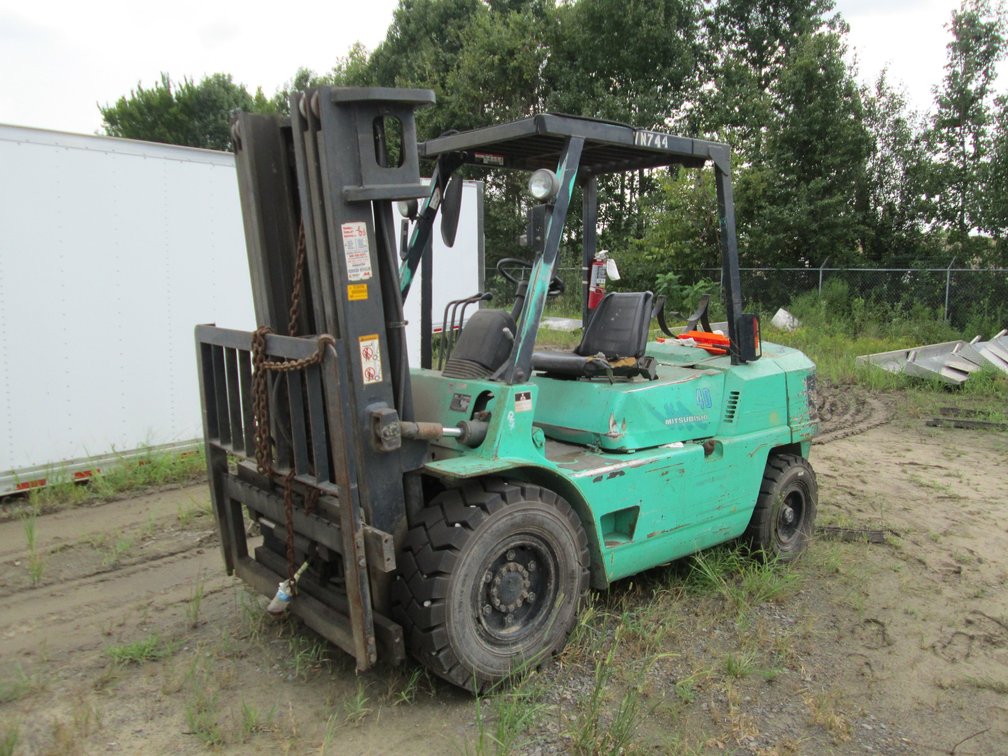 *INOP Mitsubishi FG40 9000lb Cushion Tire Forklift AF29-01625 INV#53856