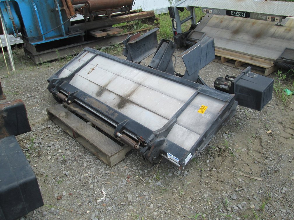 7' Lift Gate INV#53925
