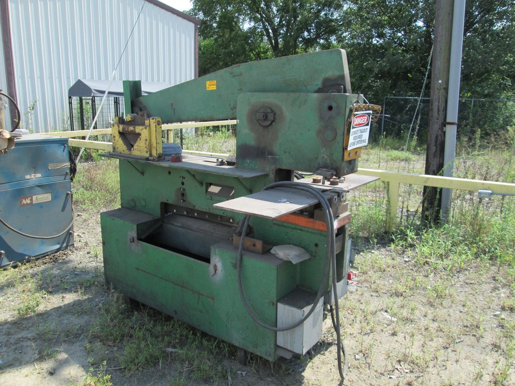Scotchman 7012 2500lb psi Hyd Ironworker G15095P582 INV#53919