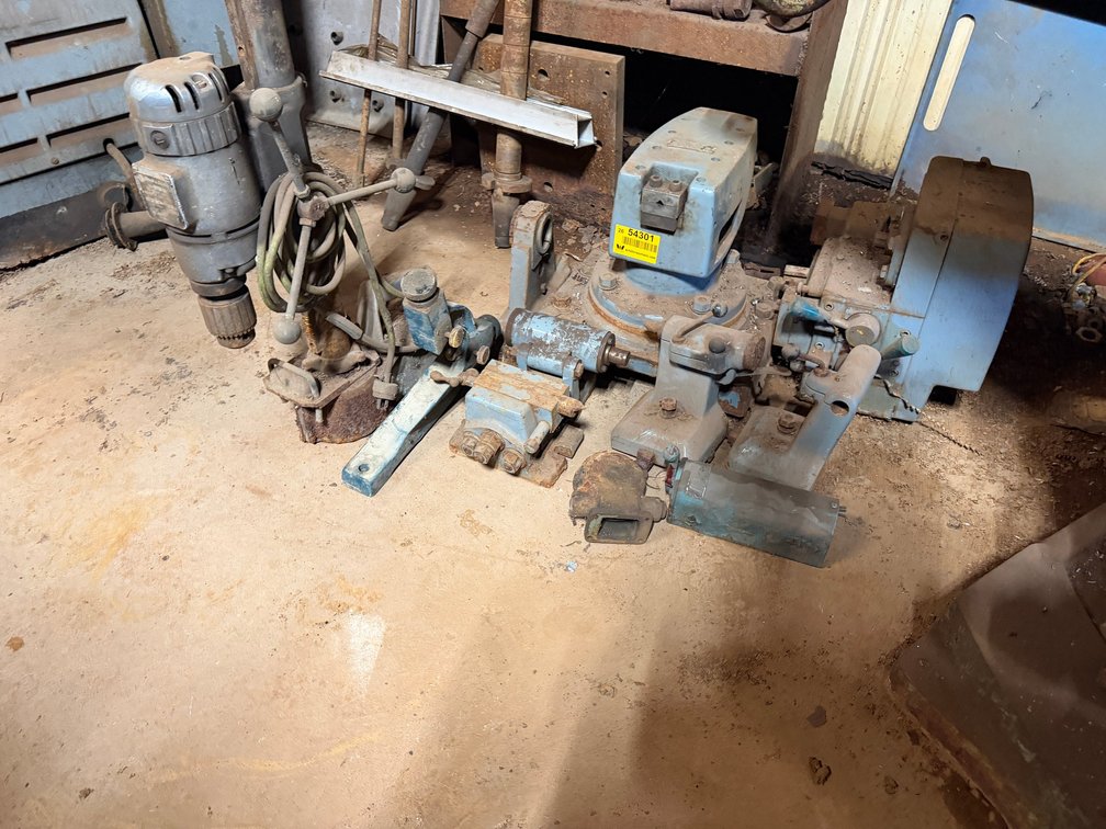 Blake & Decker 3/4" Magnetic Drill Press & Other Parts INV#54301 Map Location: Shop 2