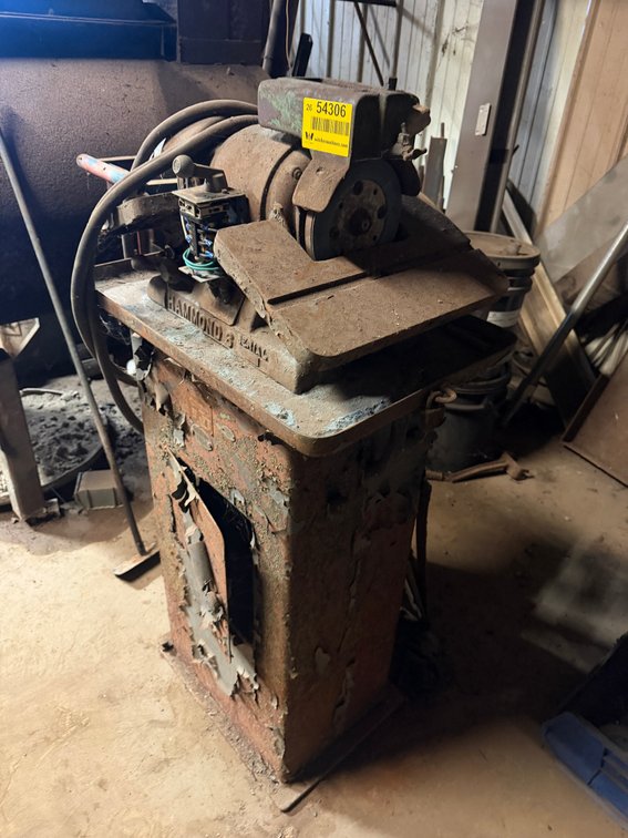 Hammond 6 Industrial Grinder / Polisher 3075 INV#54306 Map Location: Shop 2